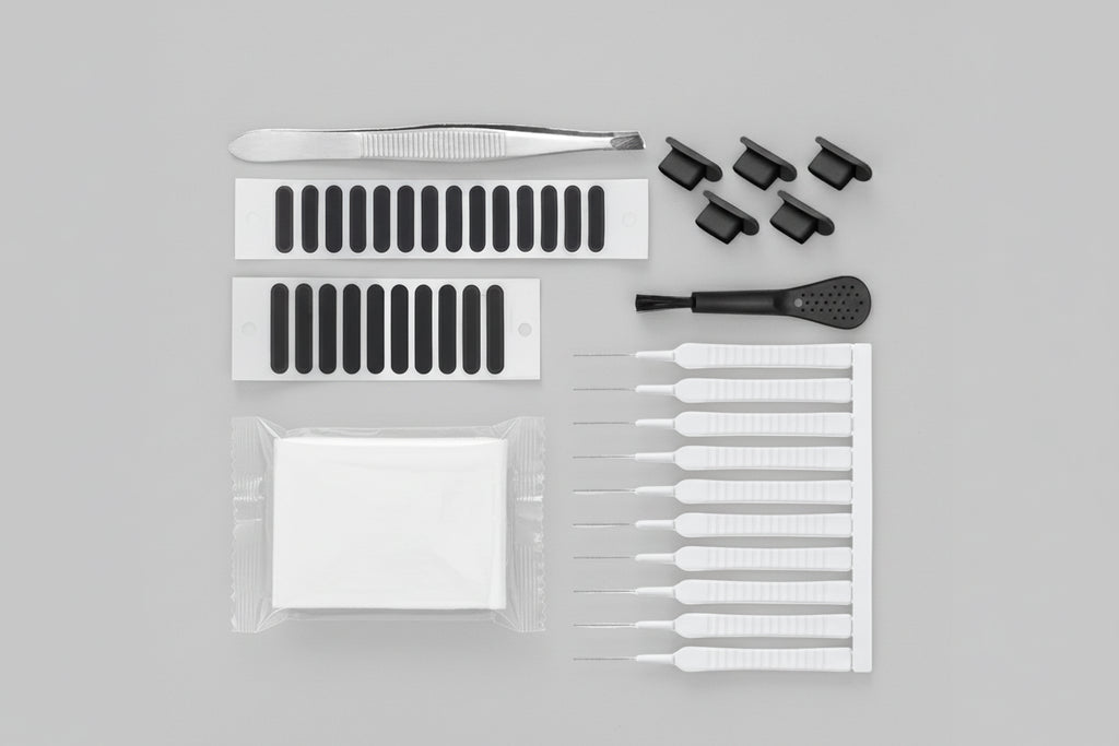 Kit nettoyage poussière chargeur et haut parleur avec protection